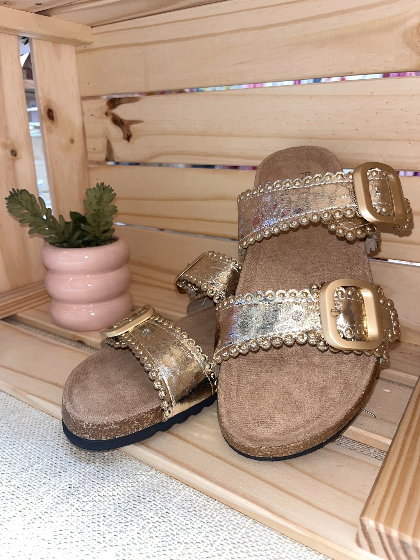 Sandales avec clous