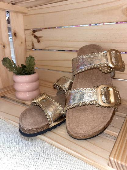 Sandales avec clous